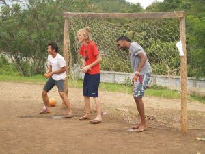 l to r: Singto (mahout), Thom, Ian.